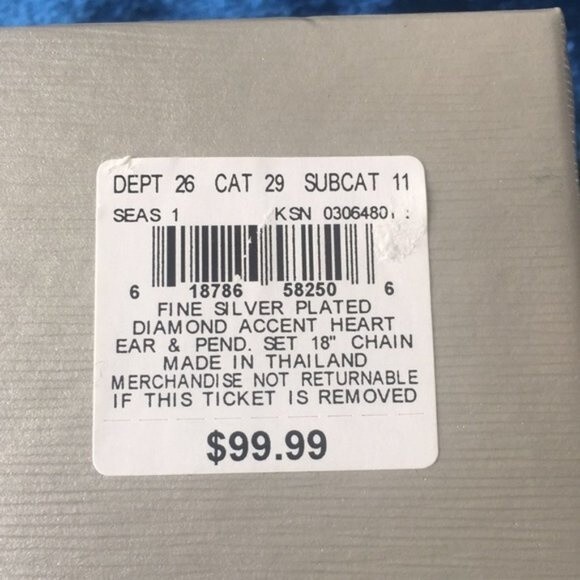 Diamond Accent Silver Heart Earrings Necklace Set $100 NWB - Picture 3 of 4